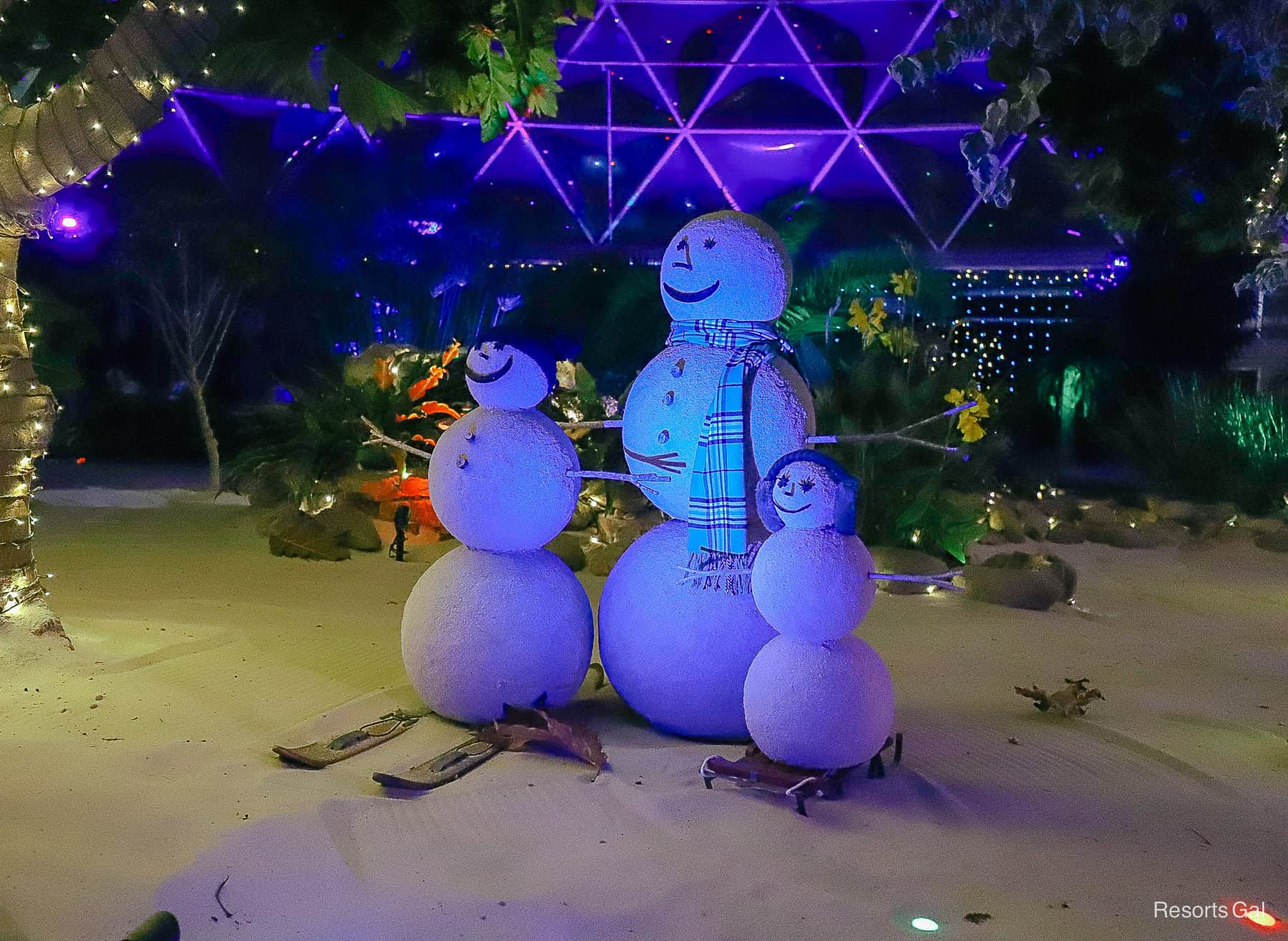 sand "snow man" family on Epcot's Festival of the Holiday's Glimmering Greenhouses 