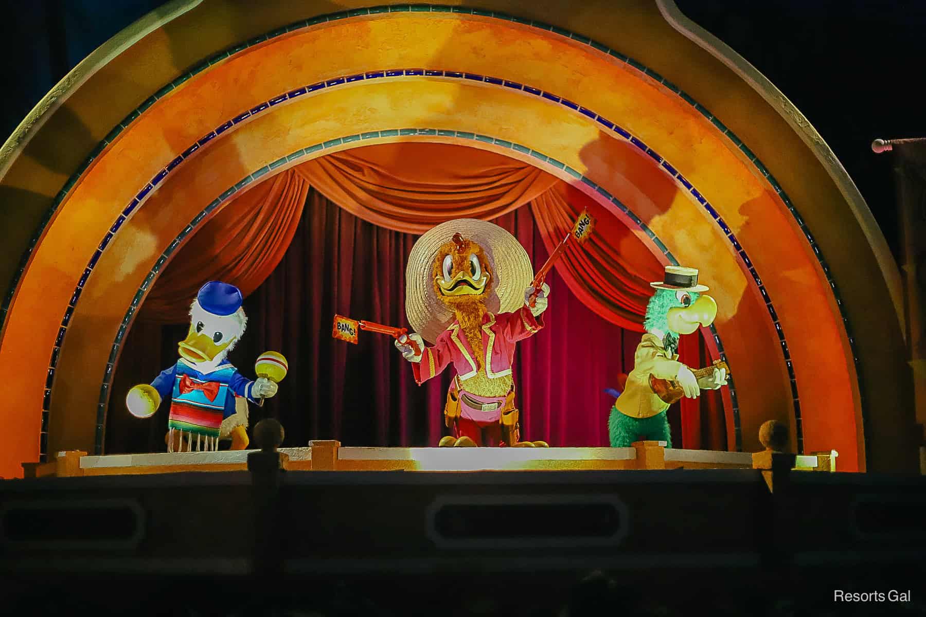 Gran Fiesta Tour animatronics of the three caballeros 