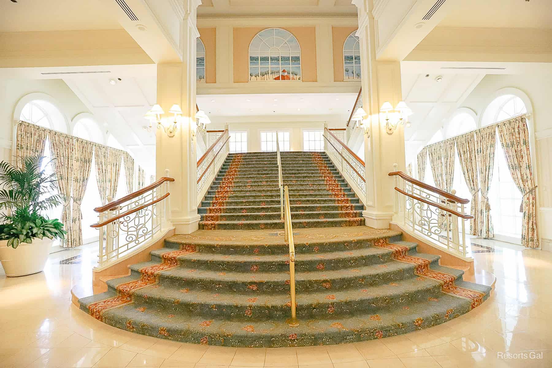 center view of the staircase from the 1st floor 