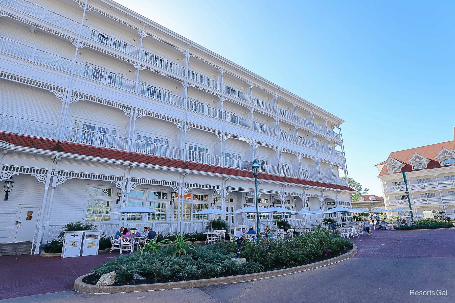 the exterior dining area for Gasparilla Island Grill at the Grand Floridian 