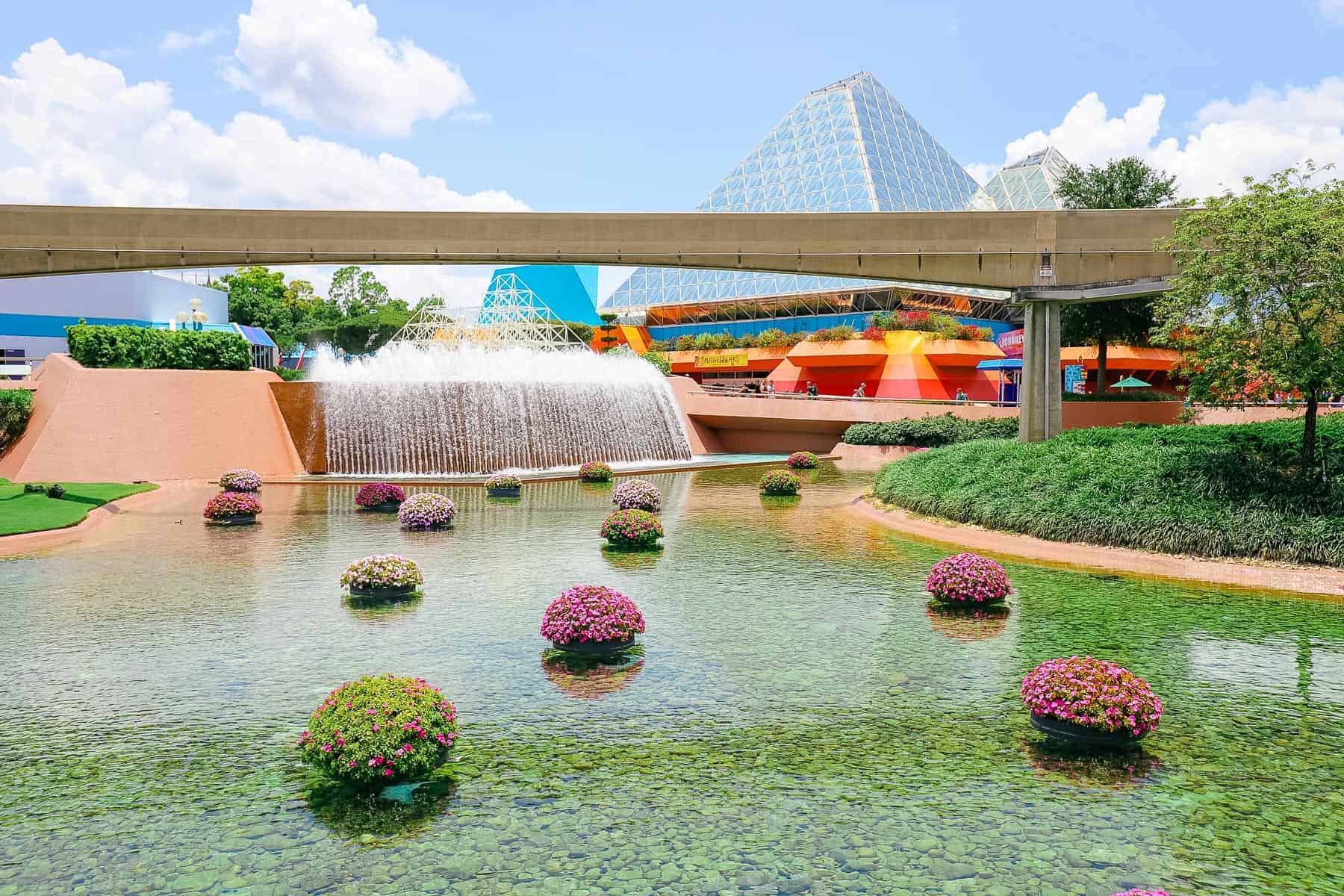 The fountain with the Imagination Pavilion in the backdrop at Epcot.