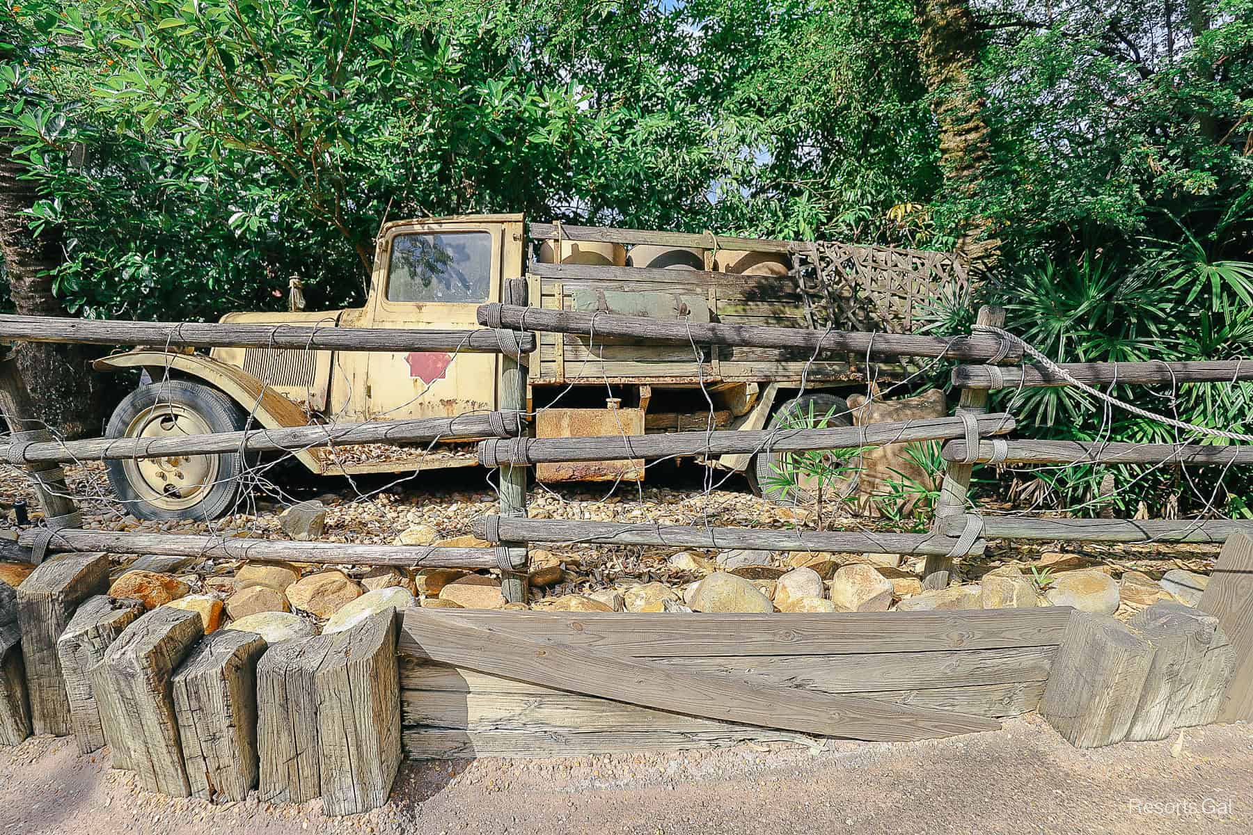 an abandoned army truck in the exterior queue theming of Epic Stunt Spectacular 