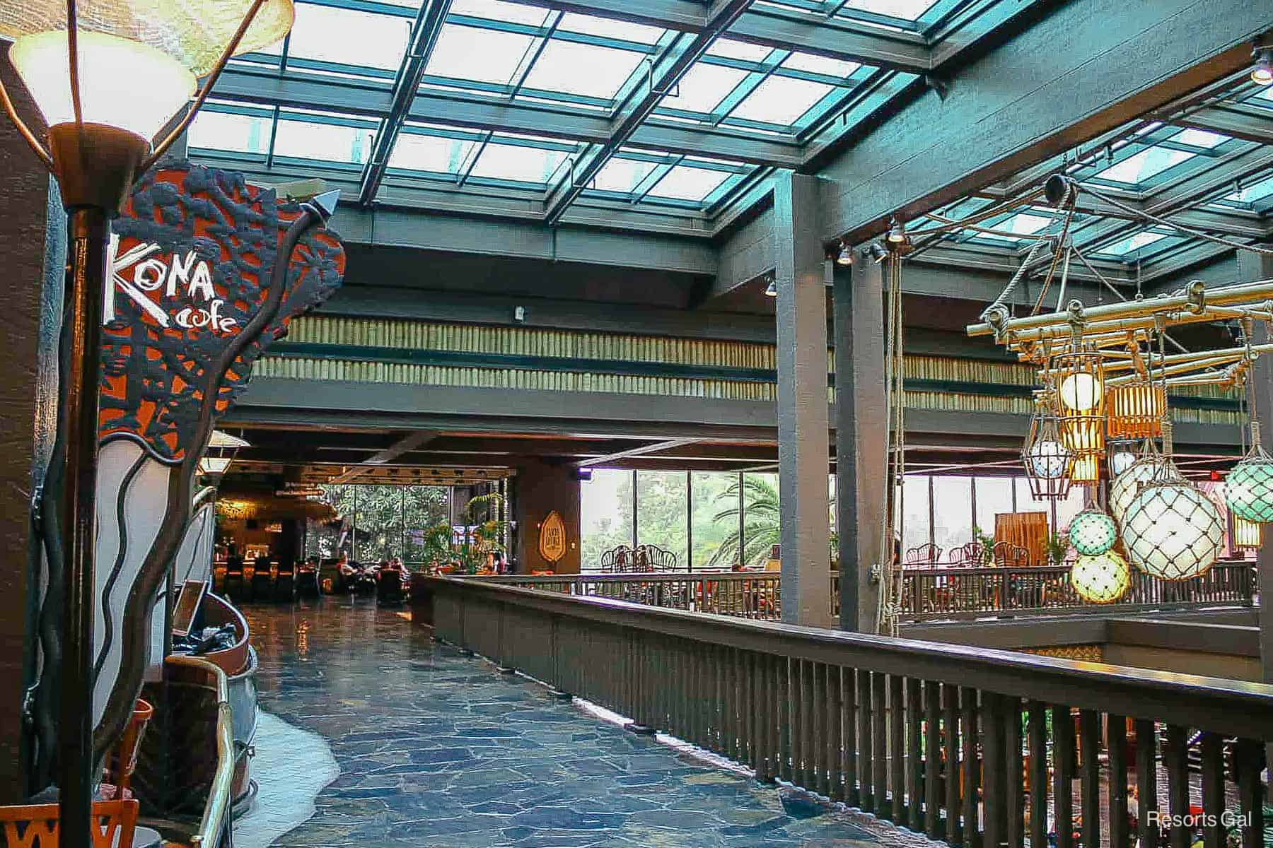 location of Disney's Polynesian's Kona Cafe Restaurant 