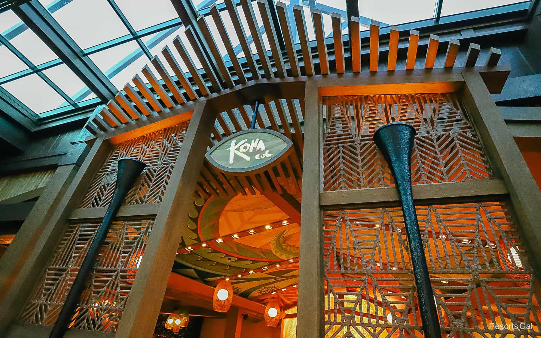 Kona Cafe Review at Disney’s Polynesian Village Resort