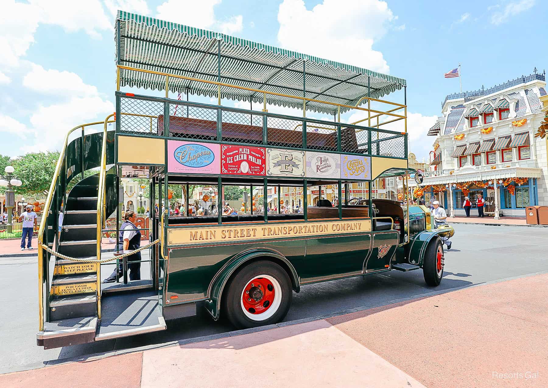 Omnibus vehicle parking on Main Street USA 