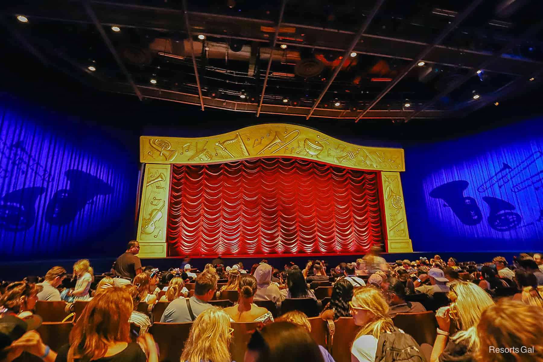 guests waiting for Mickey's Philharmagic to begin 