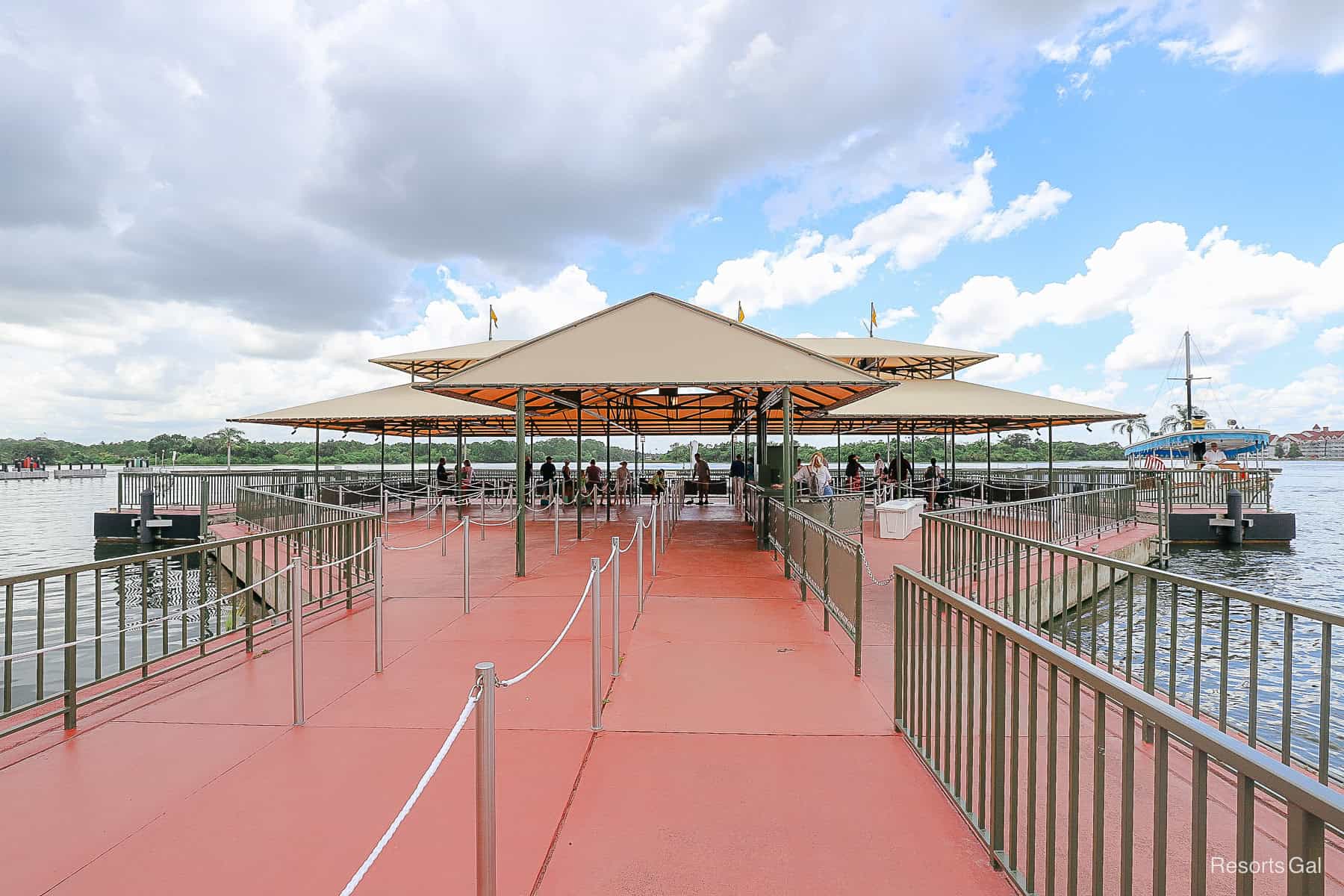 the shared boat dock at Magic Kingdom for Wilderness Lodge and Fort Wilderness 