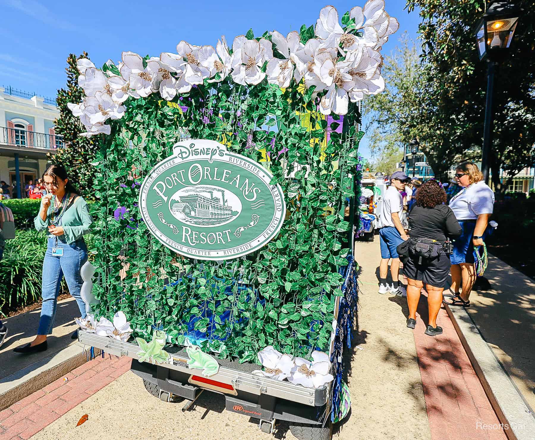 a golf cart float themed to Port Orleans Riverside and French Quarter 