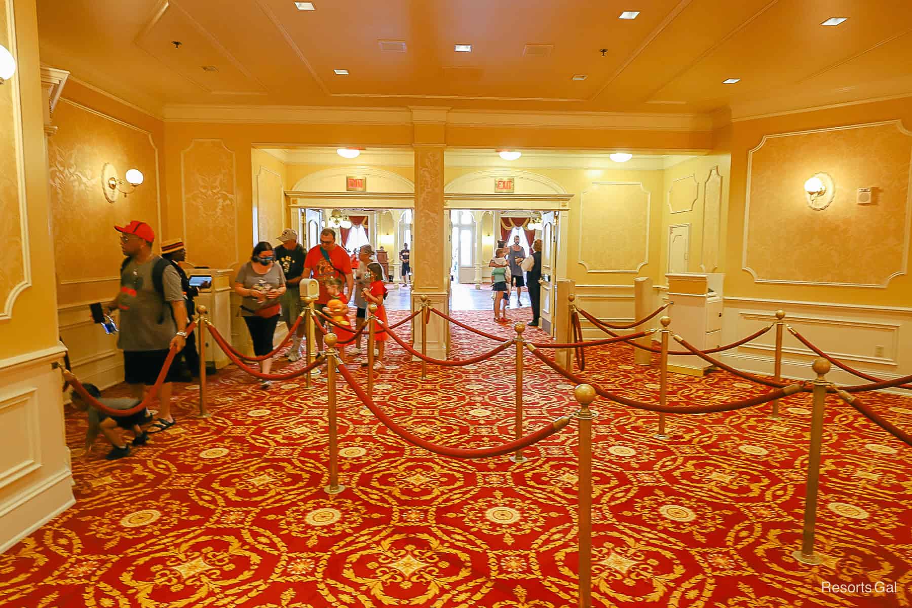 the interior portion of the main queue for the meet-and-greet 