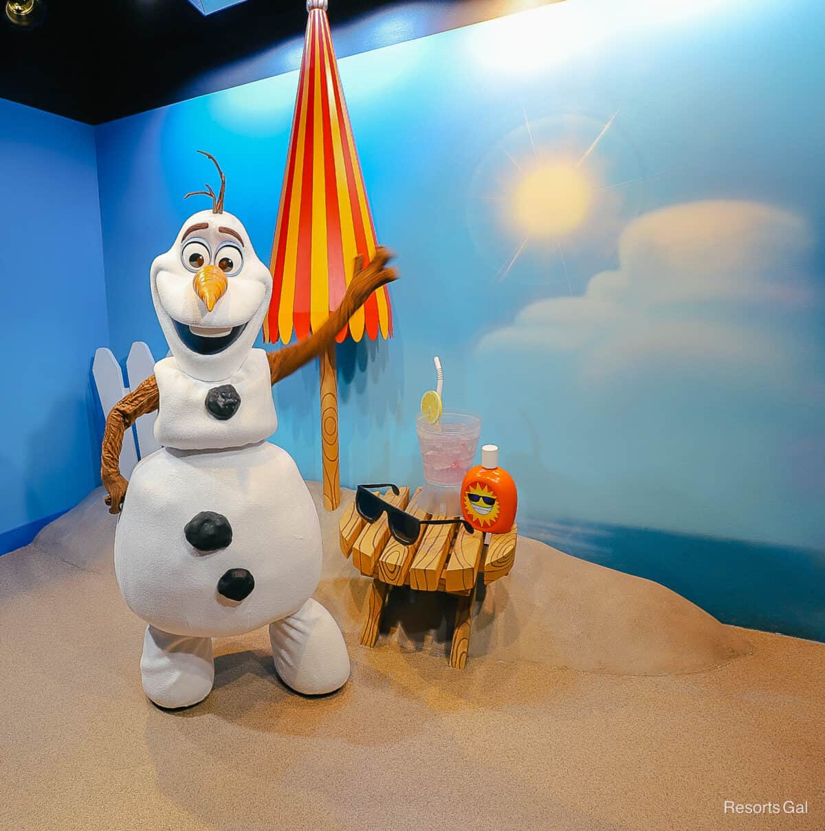 Meet Olaf at Celebrity Spotlight (Disney's Hollywood Studios)