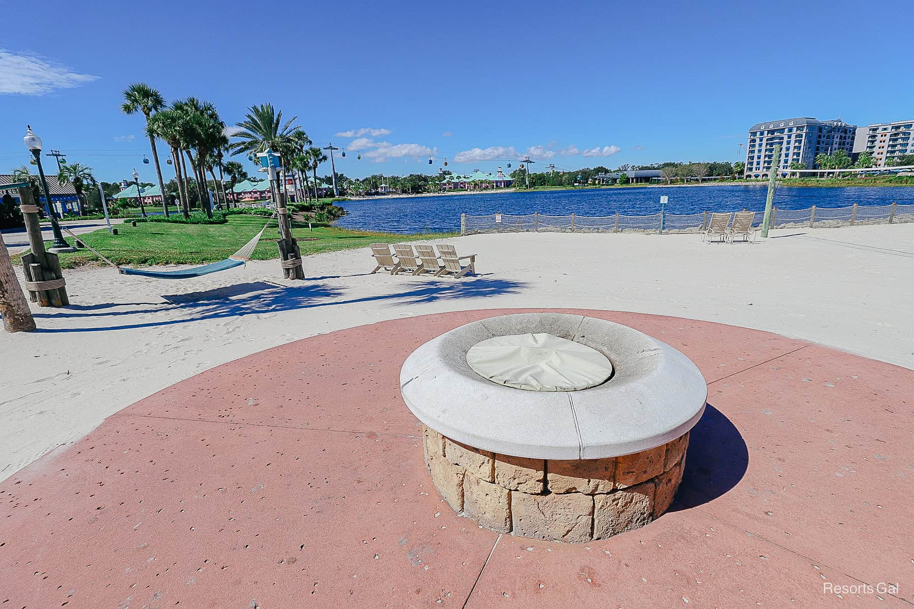 a fire pit used to roast complimentary marshmallows for guests 