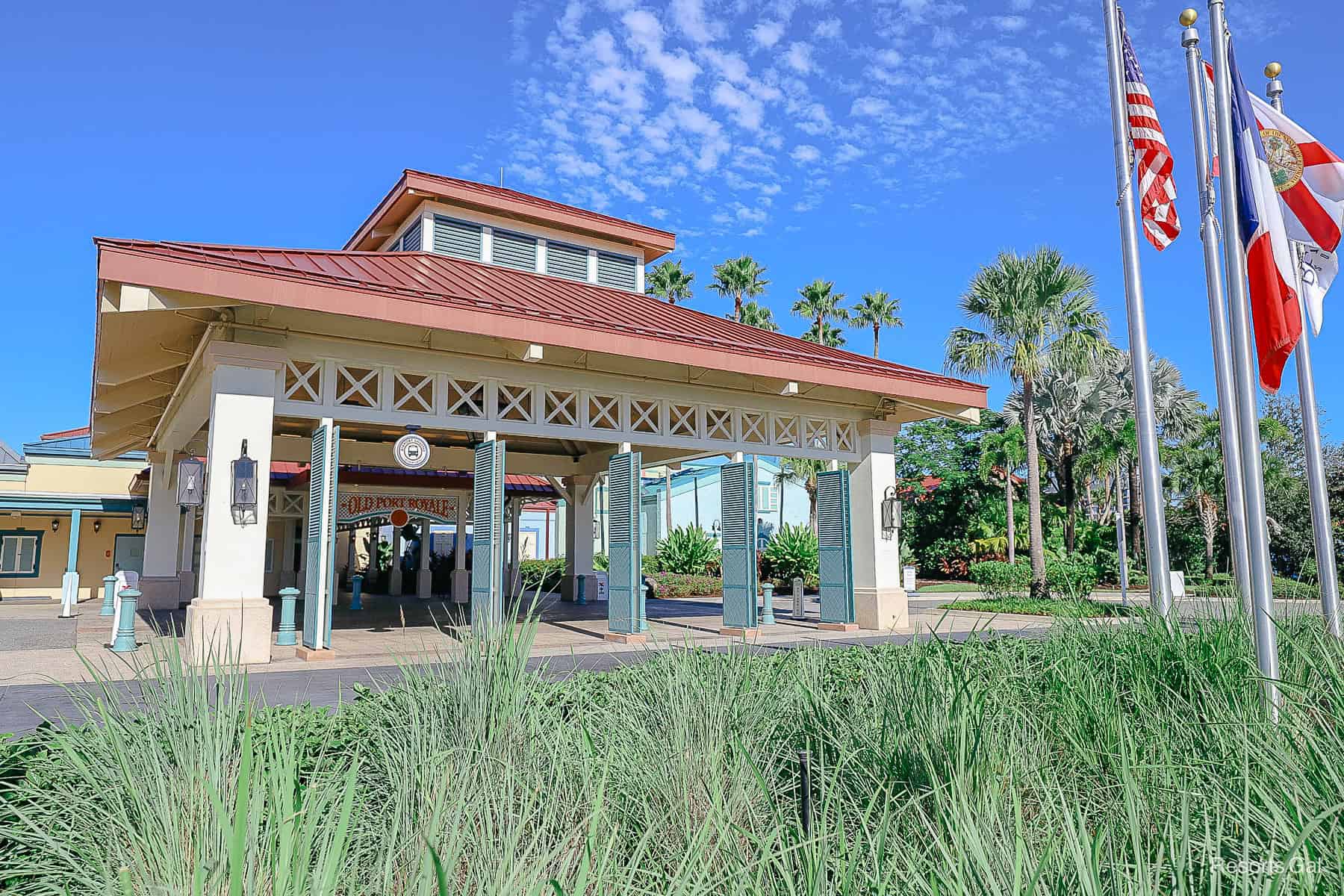 the porte cochere entrance of Disney's Caribbean Beach Resort