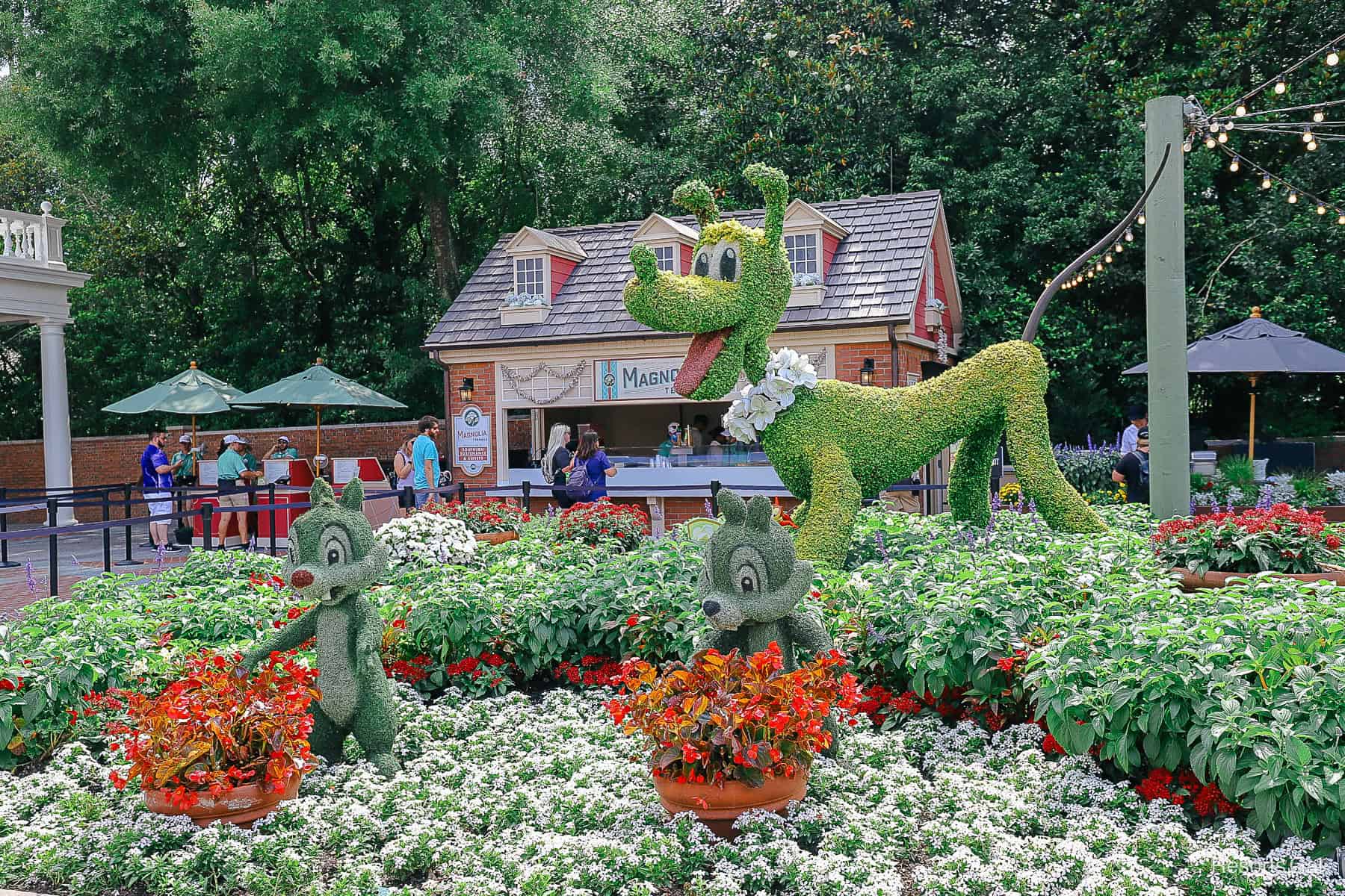 Pluto with Chip and Dale in the American Pavilion in 2022.