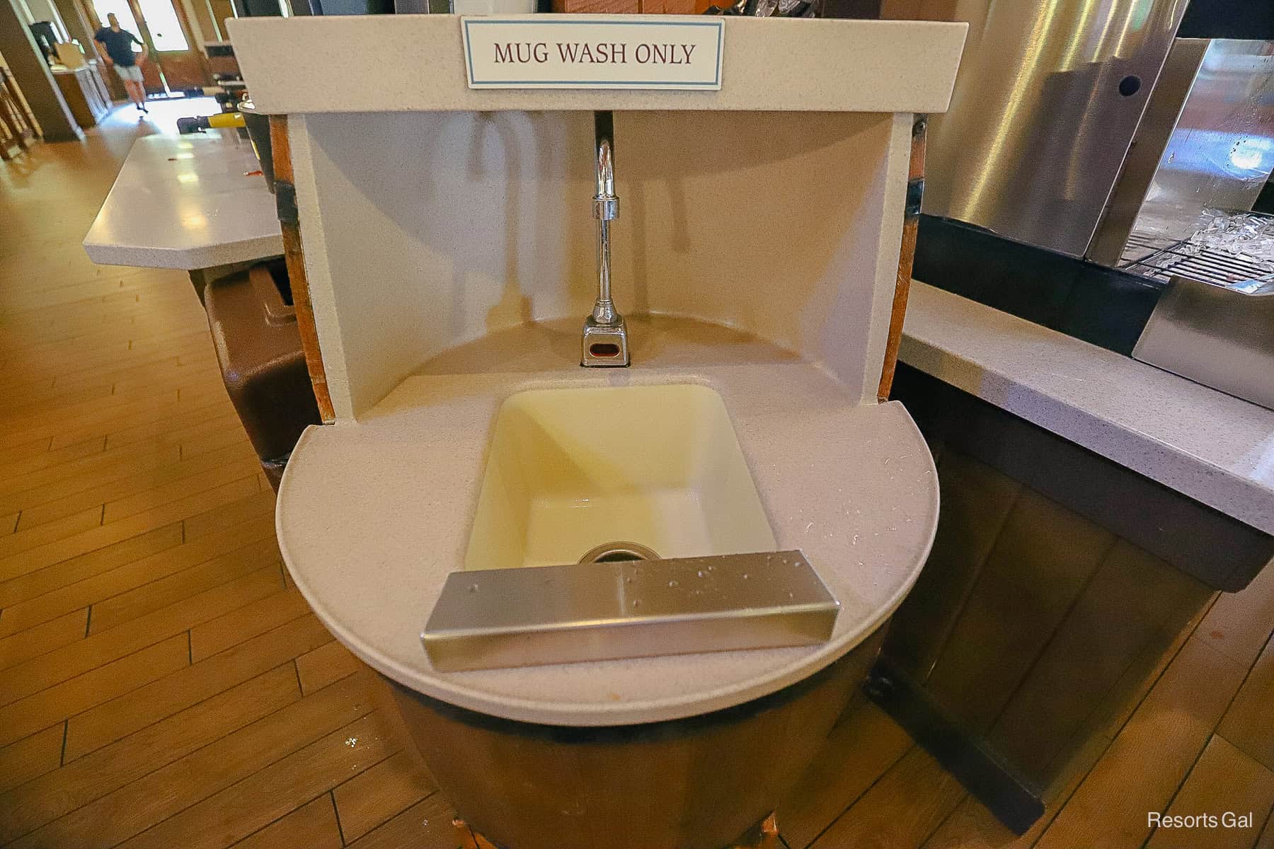 a sink for guests to rinse their Rapid Fill mugs at Port Orleans Riverside 