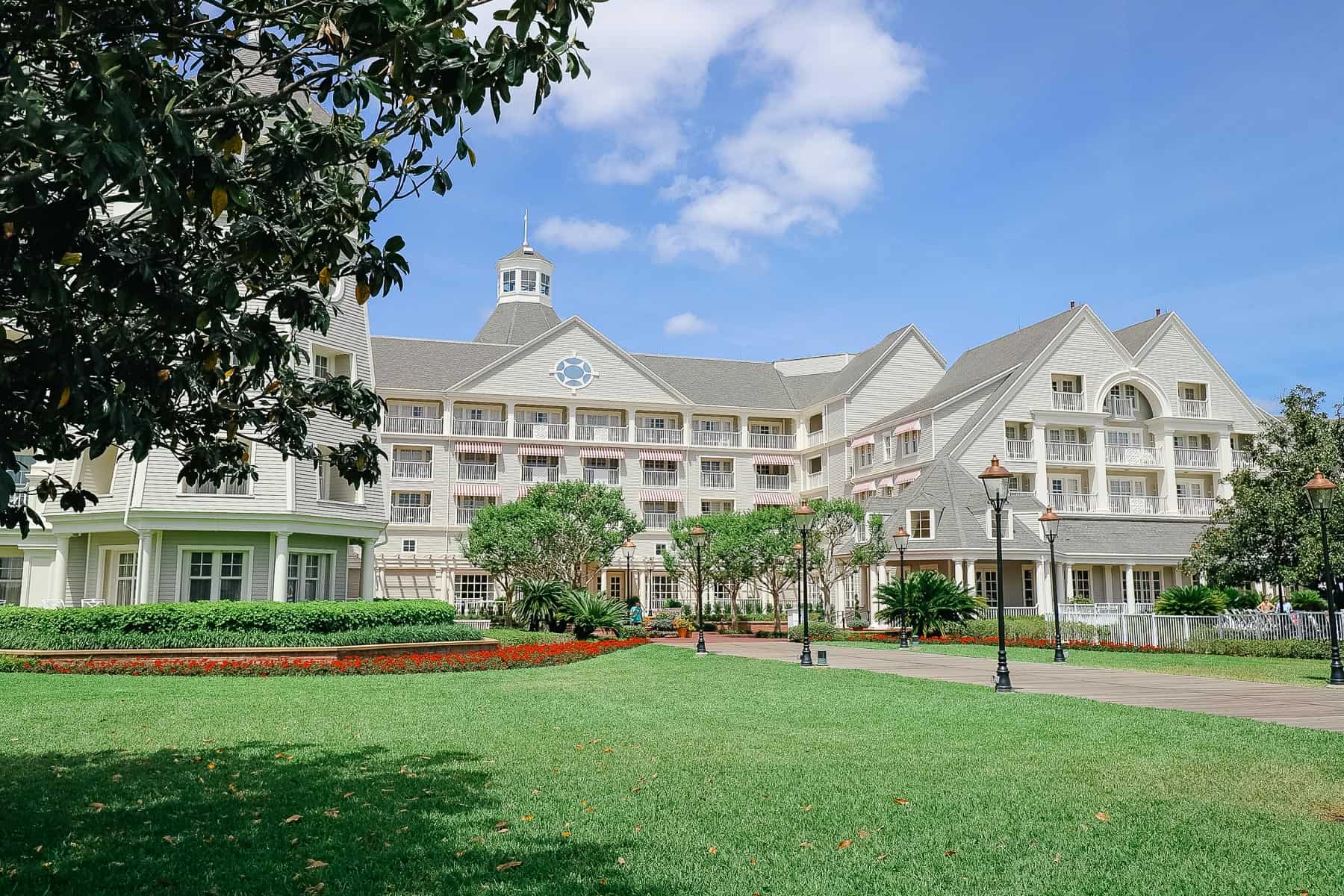 Disney World Resort Hotels (By Category, Location, and Transportation Type)