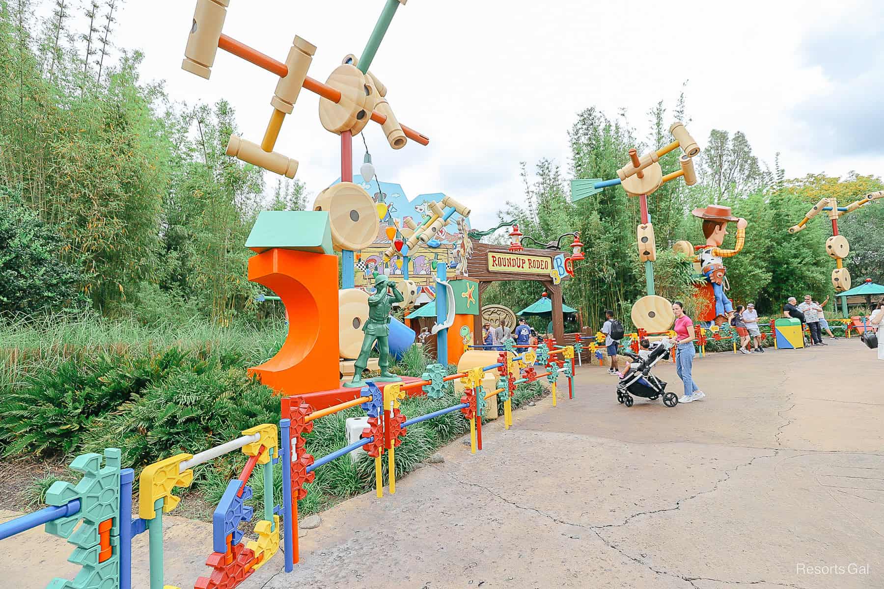 shows the location in Toy Story Land of Roundup Rodeo BBQ 