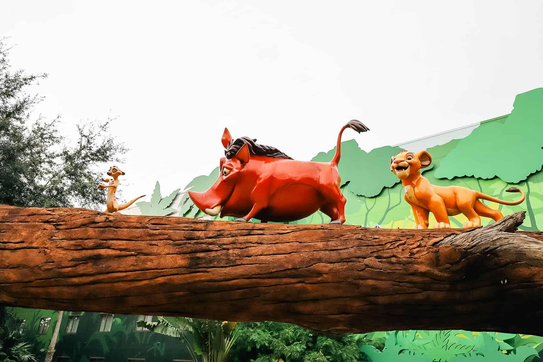Timon, Pumbaa and Simba in the family suites section at Art of Animation 