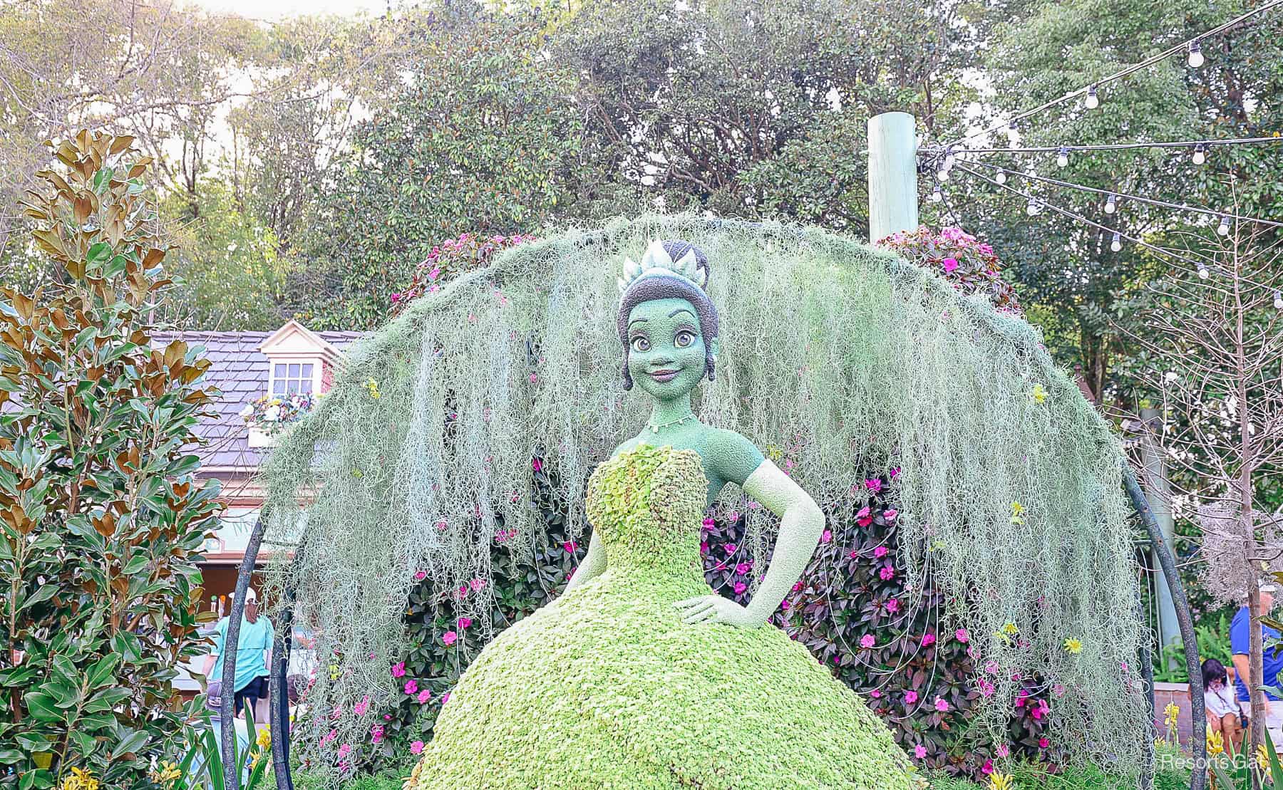 miniature portrait of Princess Tiana as a topiary 