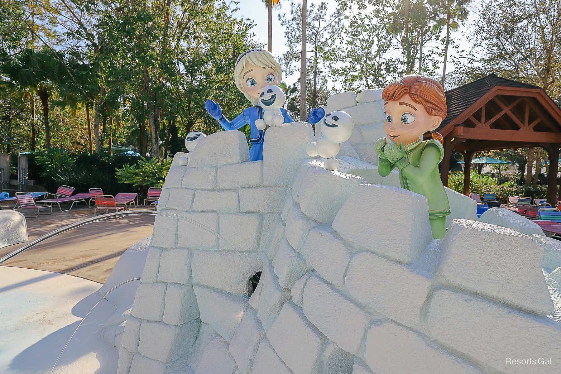 Anna and Elsa from Frozen with Snowgies at Blizzard Beach 