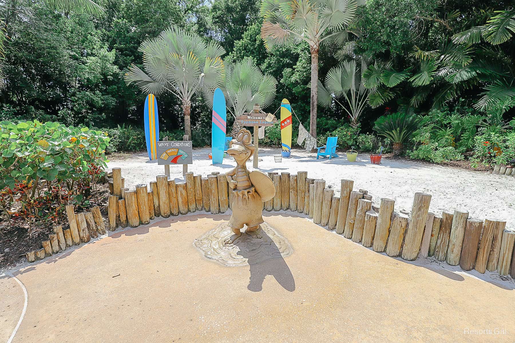 Luna Gator statue welcomes guests to Disney's Typhoon Lagoon 